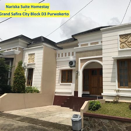 Nariska Suite Homestay Purwokerto Kültér fotó
