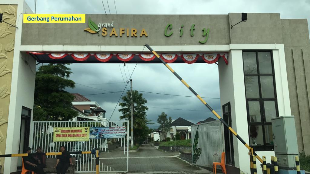 Nariska Suite Homestay Purwokerto Kültér fotó