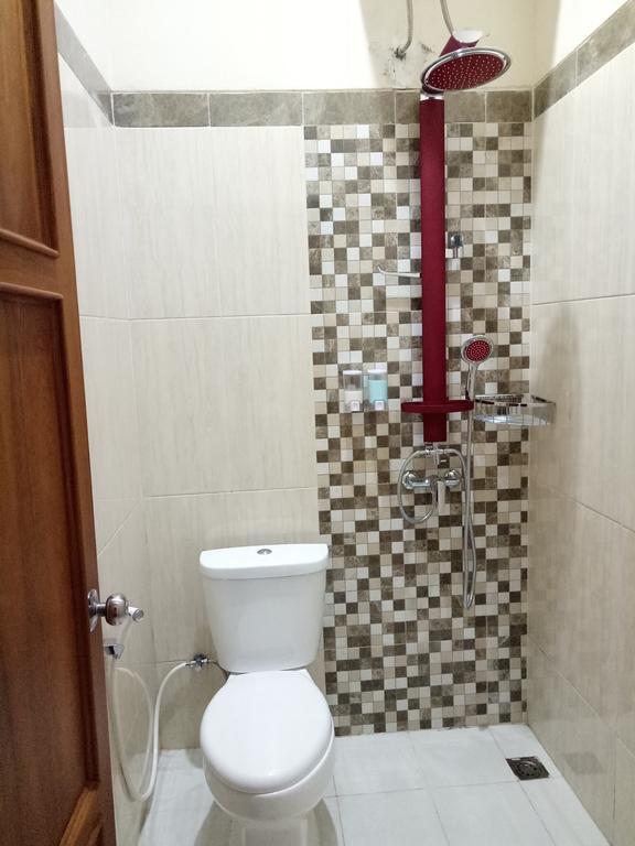 Nariska Suite Homestay Purwokerto Kültér fotó